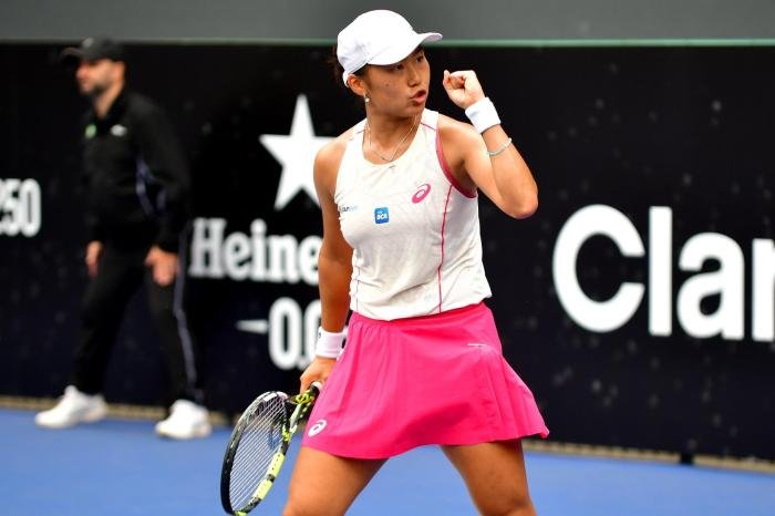 US Open 2025: Emma Raducanu vs Janice Tjen preview, head-to-head ... Janice Tjen 2025: Preview Final—Lawannya dan Rekor Pertemuan