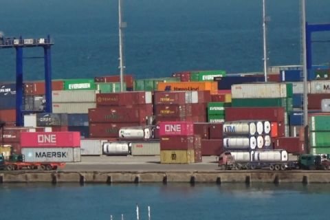 UMK Batam diusulkan naik 7,38 persen, menjadi Rp5,3 juta di 2026 - ANTARA  News Jambi